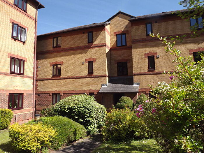 1 Bedroom Flat To Rent In Caslon Court, Somerset Street, BS1