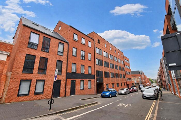 2 Bedroom Apartment For Sale In Carver Street, Birmingham, B1