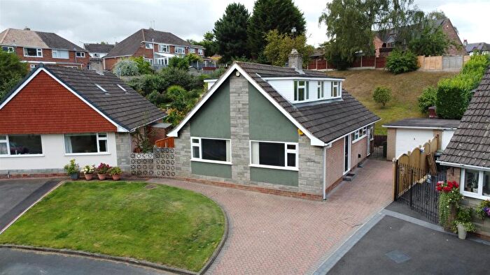 4 Bedroom Detached House For Sale In Croftwood Road, Stourbridge, DY9