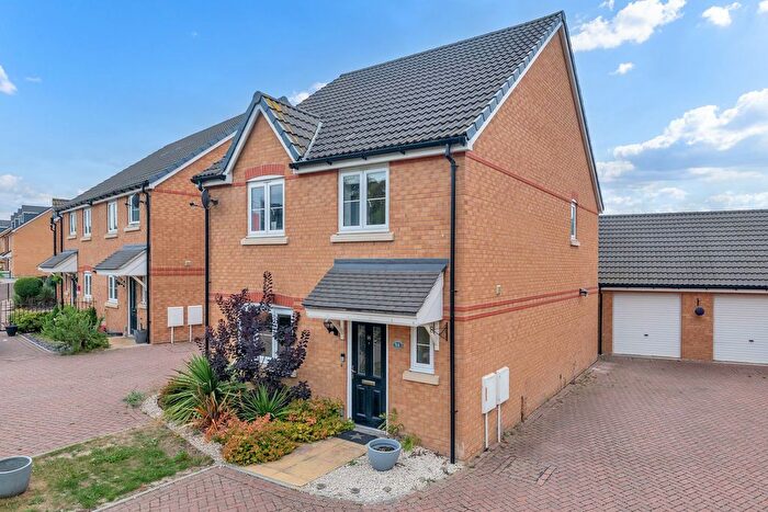 4 Bedroom Detached House For Sale In Cromwell Way, Royston, SG8