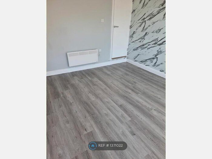 1 Bedroom Flat To Rent In Shireland Rd, Smethwick, B66