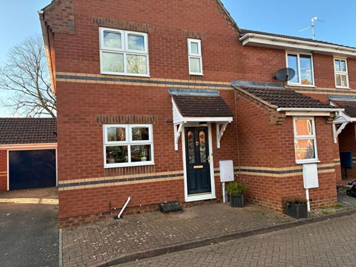 3 Bedroom Semi Detached House For Sale In Britannia Gardens, Spalding, PE11