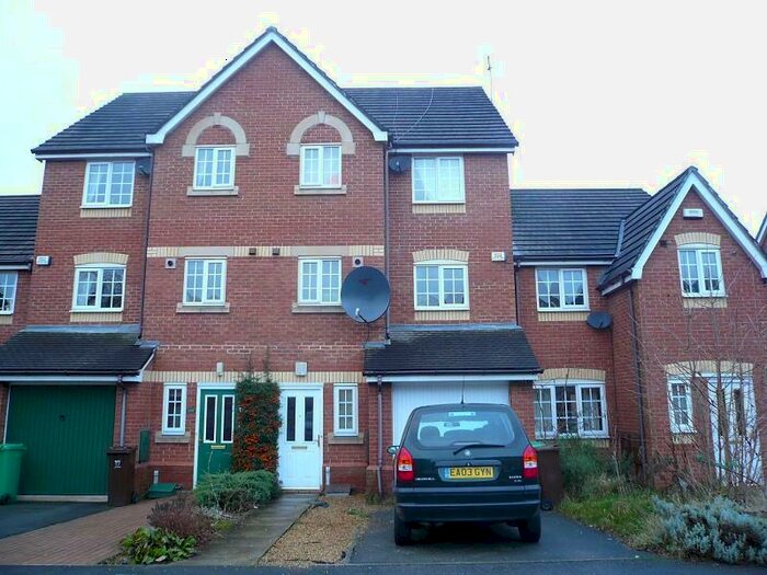 4 Bedroom Town House To Rent In New Barns Avenue, Chorlton, M21