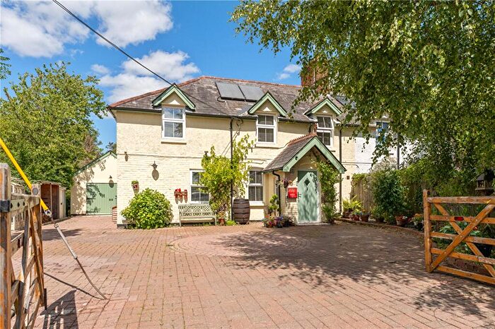 4 Bedroom Semi-Detached House For Sale In Carters Clay, Lockerley, Romsey, Hampshire, SO51