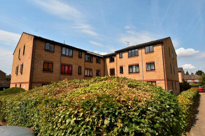 Studio To Rent In Sandown Road, Watford, WD24