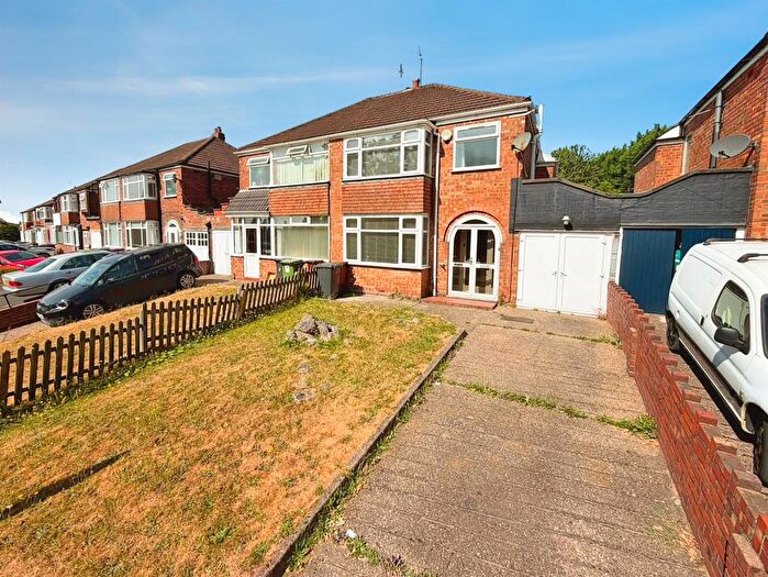 3 Bedroom Semi-Detached House For Sale In Aldersley Road, Claregate, Wolverhampton, WV6