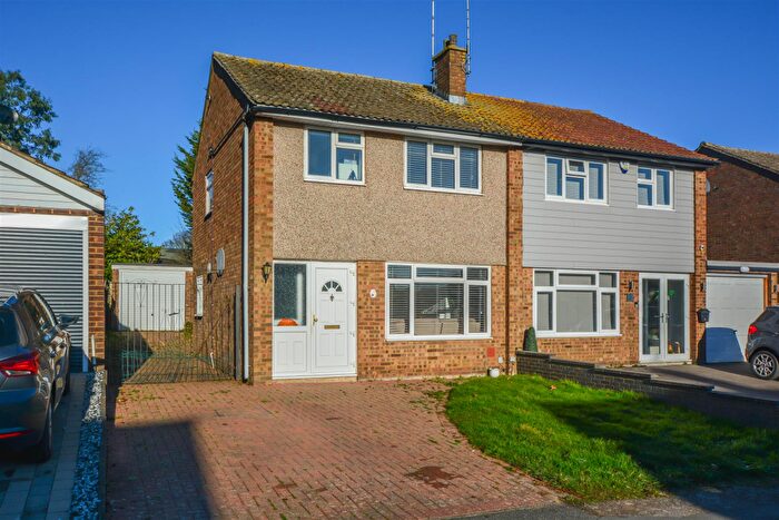 3 Bedroom Semi Detached House For Sale In Honeysuckle Close, Pilgrims Hatch, Brentwood, CM15