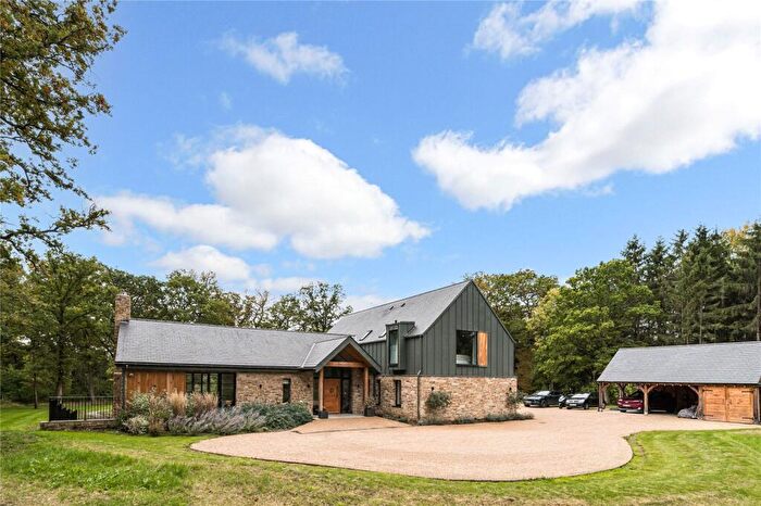 4 Bedroom Detached House For Sale In Woodside, Fetcham, Leatherhead, Surrey, KT22