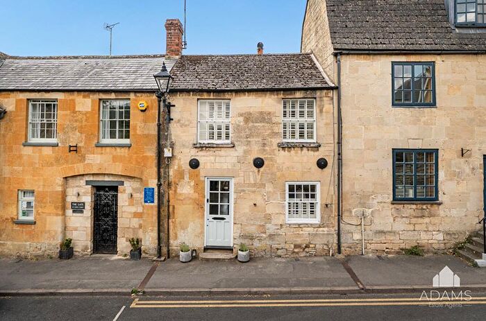 2 Bedroom Cottage For Sale In North Street, Winchcombe, GL54