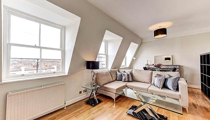 2 Bedroom Flat To Rent In Lexham Court, Kensington, W8