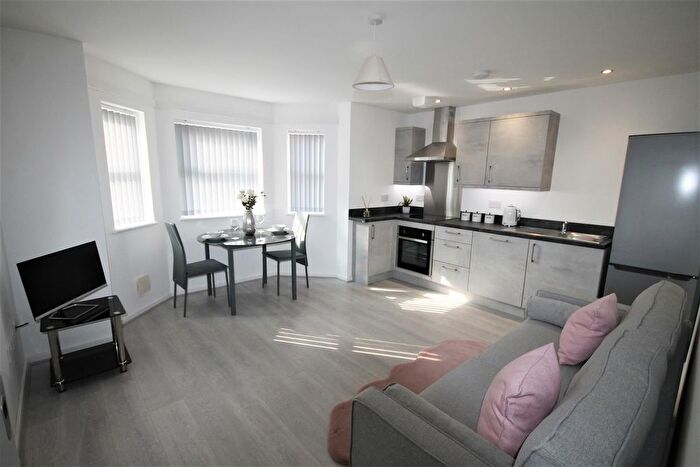 2 Bedroom Flat To Rent In Walmsley Court, Wellington Road, Eccles, M30