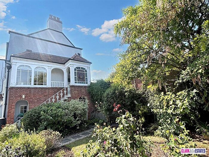 1 Bedroom Apartment For Sale In Grove House, Fore Street, Topsham, EX3