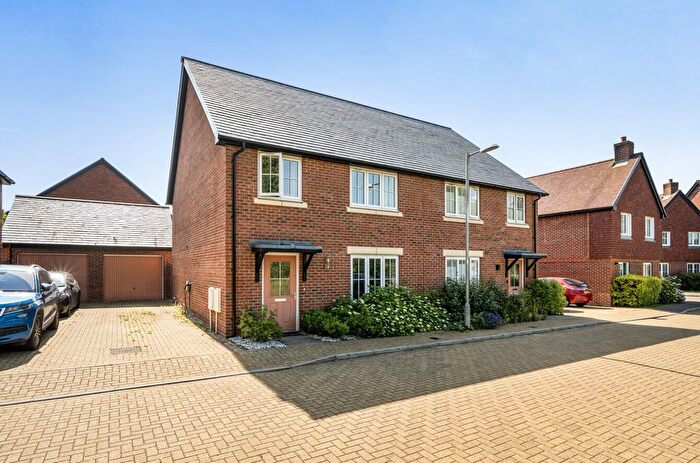 4 Bedroom Semi-Detached House To Rent In Chalk Dell, Colden Common, Winchester, Hampshire, SO21