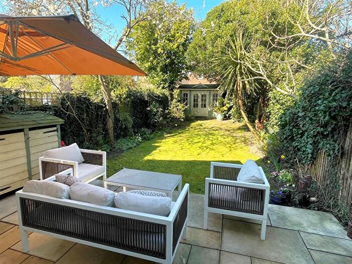 3 Bedroom Detached House To Rent In Burcharbro, London, SE2