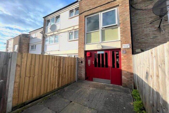 1 Bedroom Flat To Rent In Globe Road, London, E15