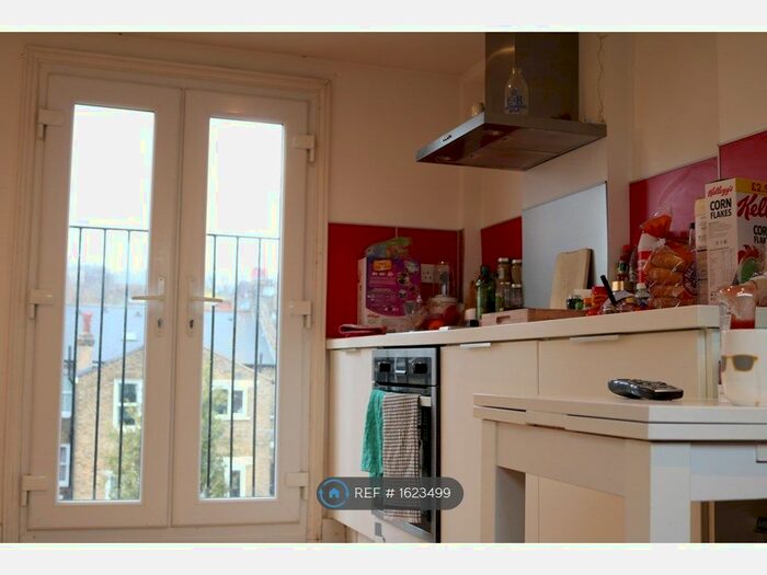 3 Bedroom Flat To Rent In Ballina Street, London, SE23