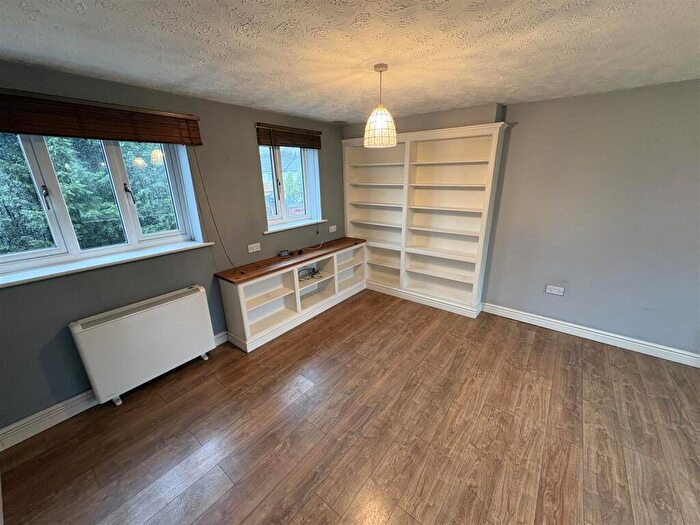 2 Bedroom Maisonette To Rent In Waterways Drive, B69