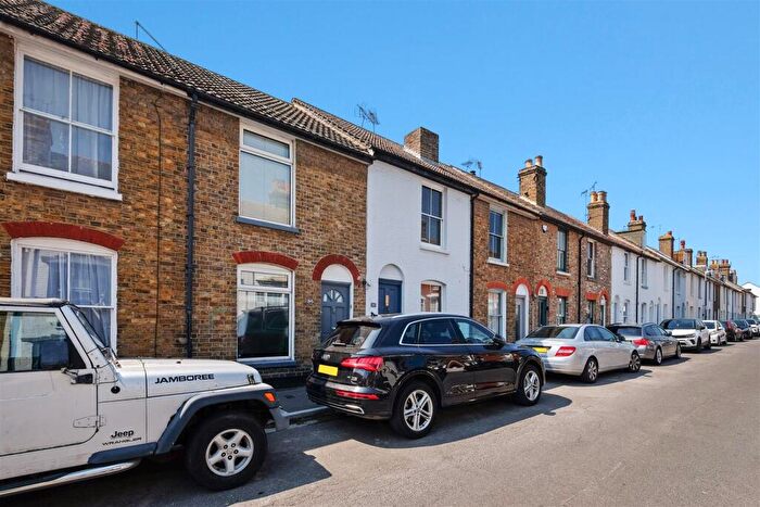 3 Bedroom Terraced House For Sale In Albert Street, Whitstable, CT5