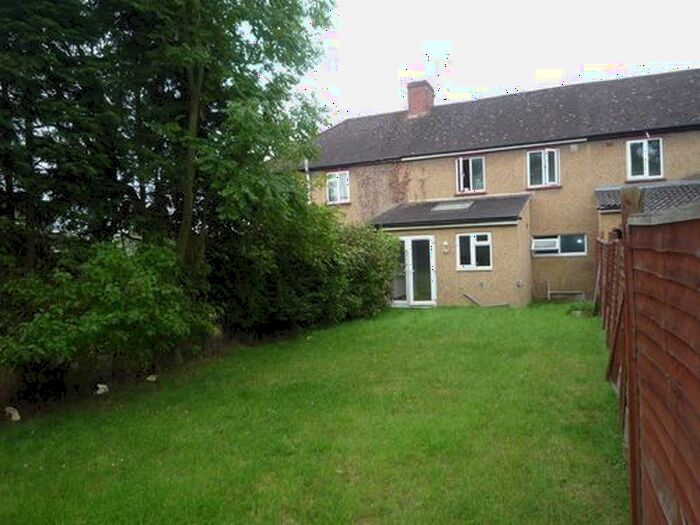 5 Bedroom Semi-Detached House To Rent In Canterbury Road, Guildford, Surrey, GU2