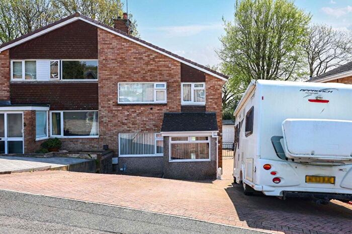 3 Bedroom Semi Detached House For Sale In Ivydene Road, Ivybridge, Devon, PL21