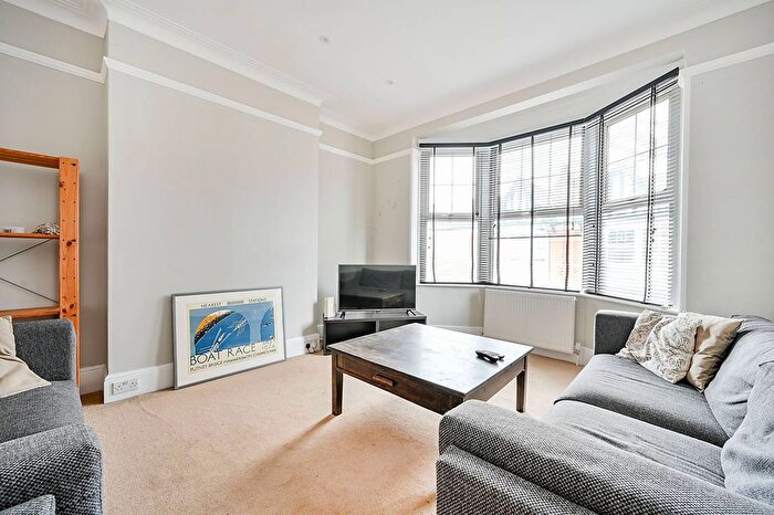 4 Bedroom Flat To Rent In Northcote Avenue, Ealing Broadway, London, W5