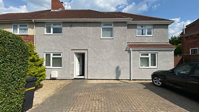 5 Bedroom Semi-Detached House To Rent In Beechen Drive, Bristol, BS16