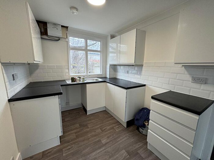 3 Bedroom Bungalow To Rent In Essex Avenue, Jaywick, Clacton-on-Sea, CO15