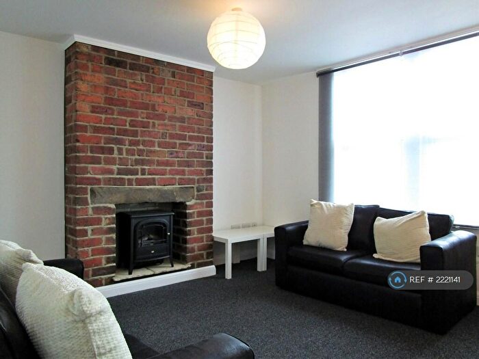 1 Bedroom Flat To Rent In Tong Road, Leeds, LS12