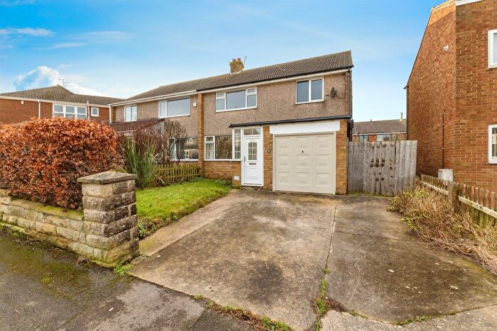 3 Bedroom Semi-Detached House For Sale In Wilton Bank, Saltburn-By-The-Sea, TS12