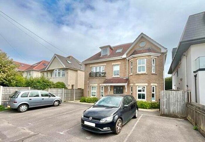 2 Bedroom Flat To Rent In Southwood Avenue, Southbourne, Bournemouth, BH6