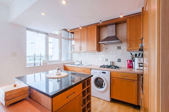 2 Bedroom Maisonette To Rent In Campden Hill Towers, Notting Hill Gate, London, W11