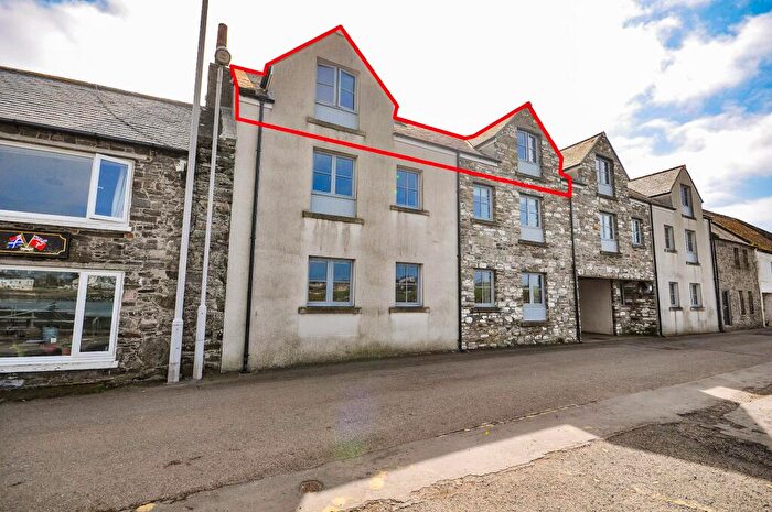 2 Bedroom Flat For Sale In Harbour Row, Isle Of Whithorn, DG8