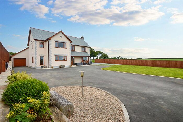 4 Bedroom Detached House For Sale In Coads Green, Launceston, PL15