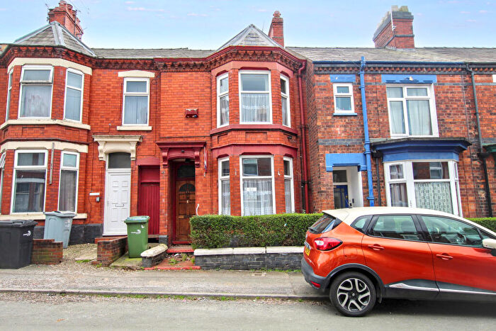 3 Bedroom Terraced House For Sale In Samuel Street, Crewe, CW1