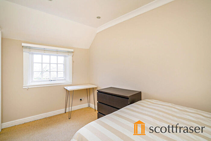 2 Bedroom Apartment To Rent In Old Station Yard, Abingdon, OX14