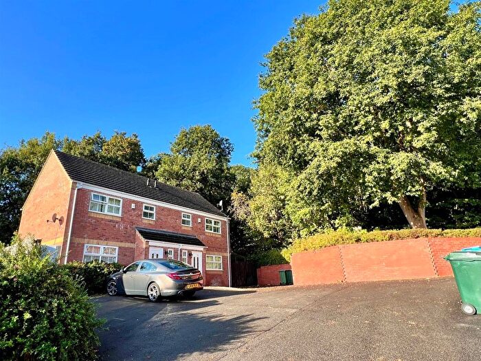 3 Bedroom Semi-Detached House To Rent In Hillfray Drive, Whitley, Coventry, CV3