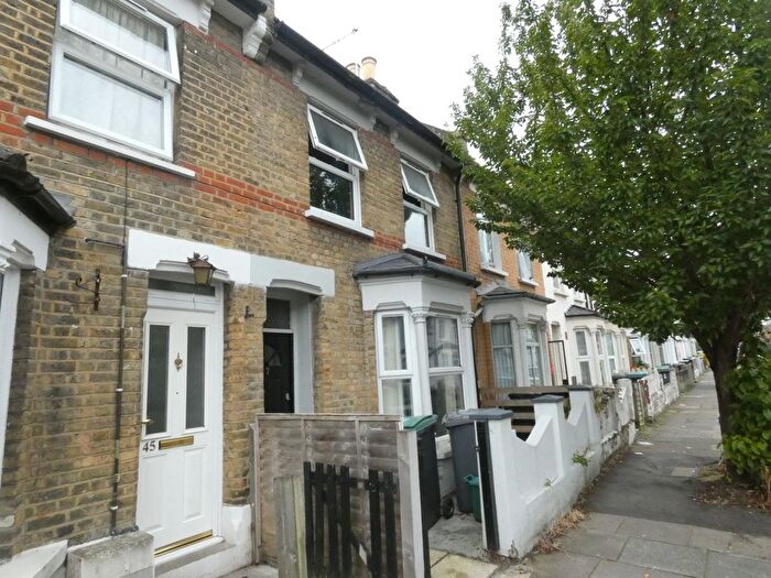 3 Bedroom Terraced House To Rent In Elmar Road, London, N15