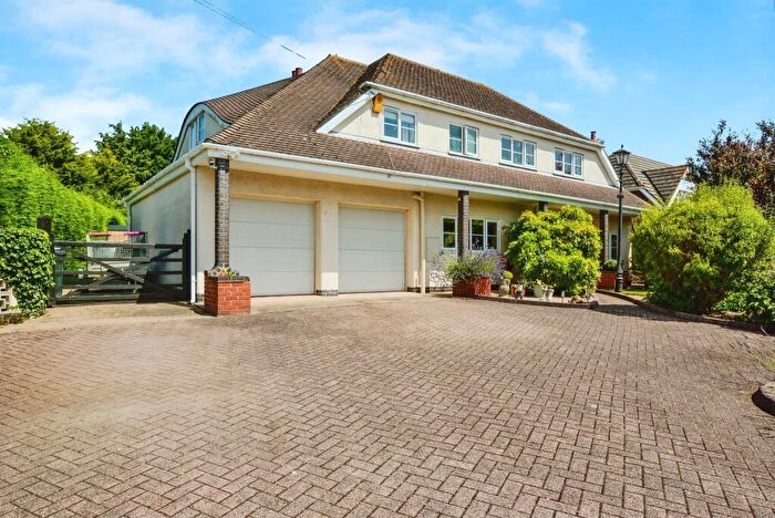 4 Bedroom Detached House For Sale In Buttgate, Grainthorpe, Louth, LN11