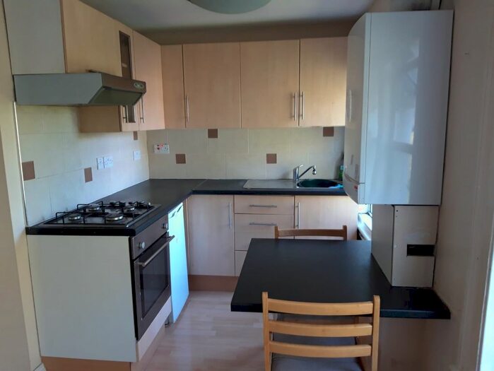 1 Bedroom Flat To Rent In Brixton Water Lane, Brixton, SW2