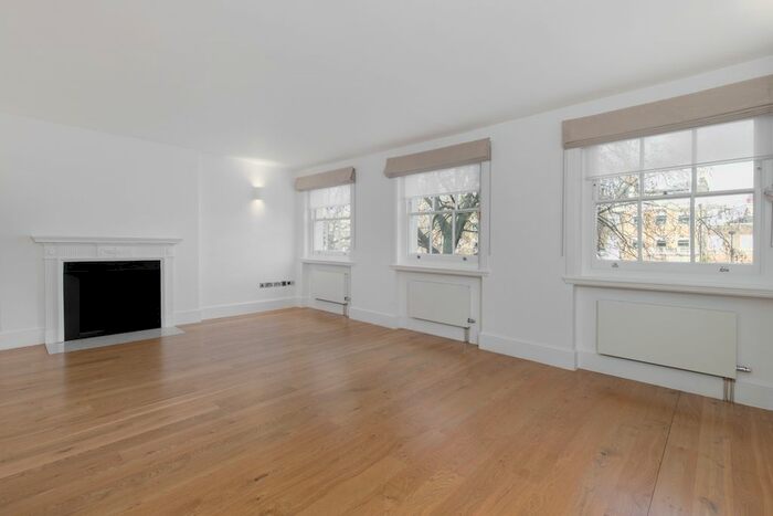 3 Bedroom Maisonette To Rent In Montagu Square, London, W1H