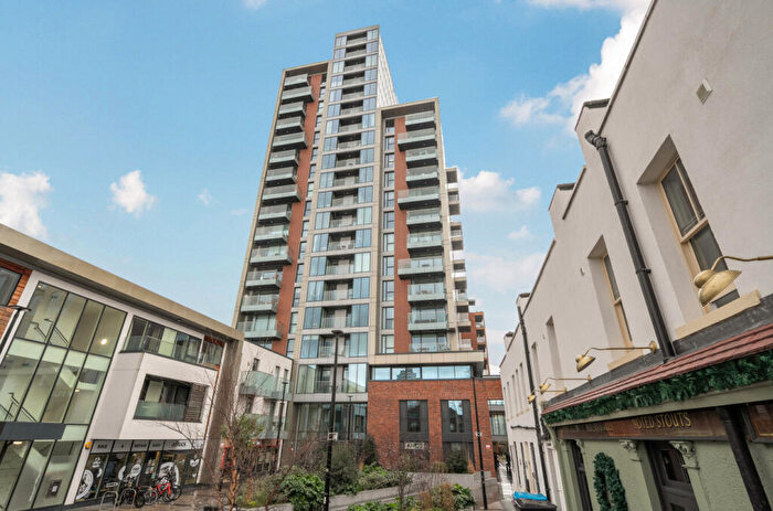 2 Bedroom Apartment For Sale In Corsican Square, London, E3