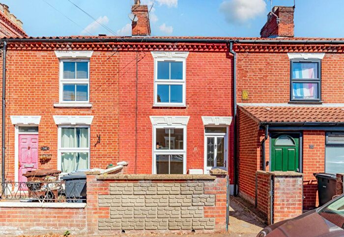 2 Bedroom Terraced House For Sale In Romany Road, Norwich, NR3