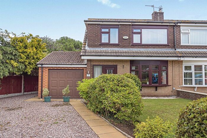 3 Bedroom Semi-Detached House For Sale In Mardale Crescent, Lymm, WA13