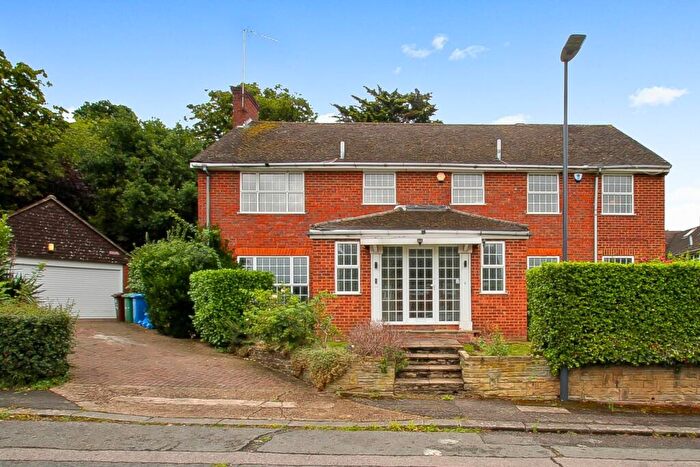 4 Bedroom Detached House To Rent In Arden Close, Harrow, HA1