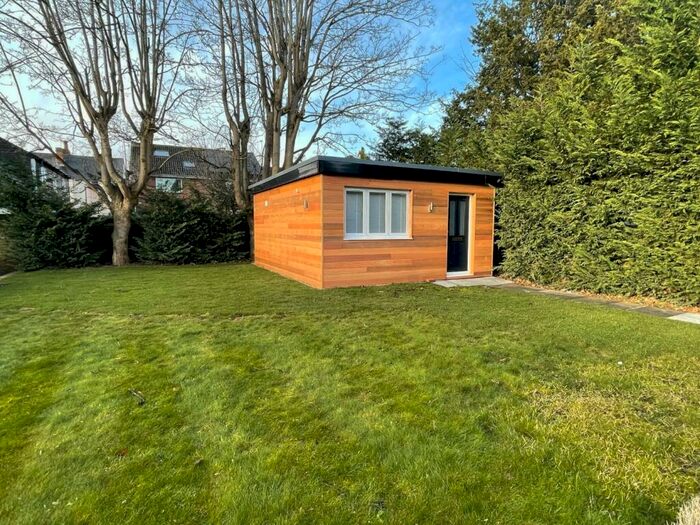 Studio To Rent In Brownlow Road, Reading, RG1