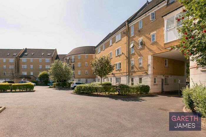 2 Bedroom Flat To Rent In Kelly Avenue, London, SE15