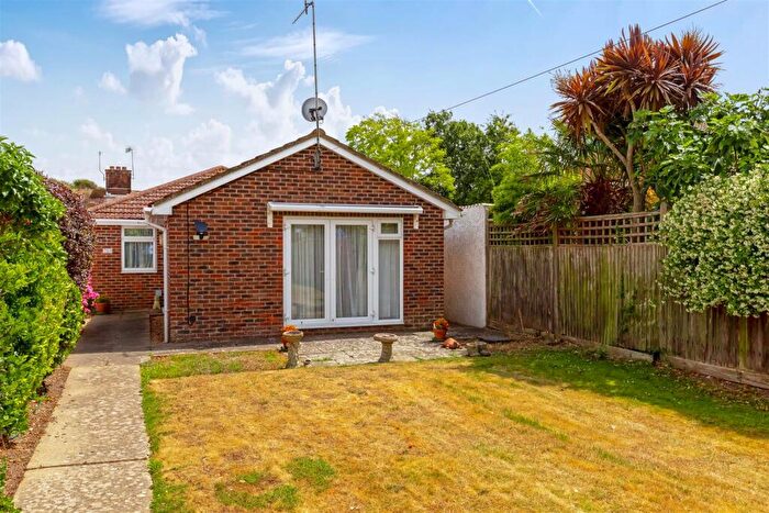 3 Bedroom Detached Bungalow For Sale In Brougham Road, Worthing, BN11
