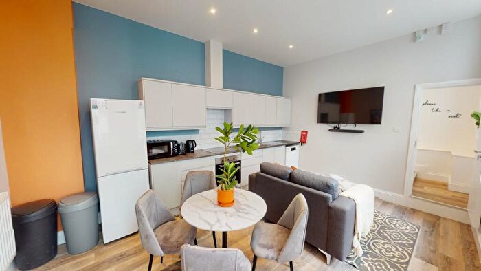 11 Bedroom House To Rent In Whiteladies Road, Clifton, Bristol, BS8