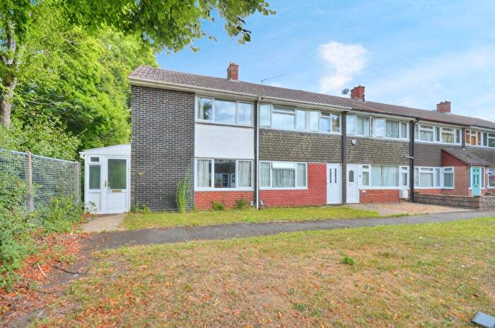 3 Bedroom Semi-Detached House For Sale In Gorselands Way, Gosport, Hampshire, PO13