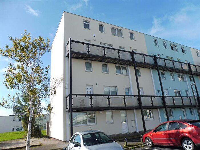 2 Bedroom Maisonette To Rent In Cornwell Close, Gosport, PO13